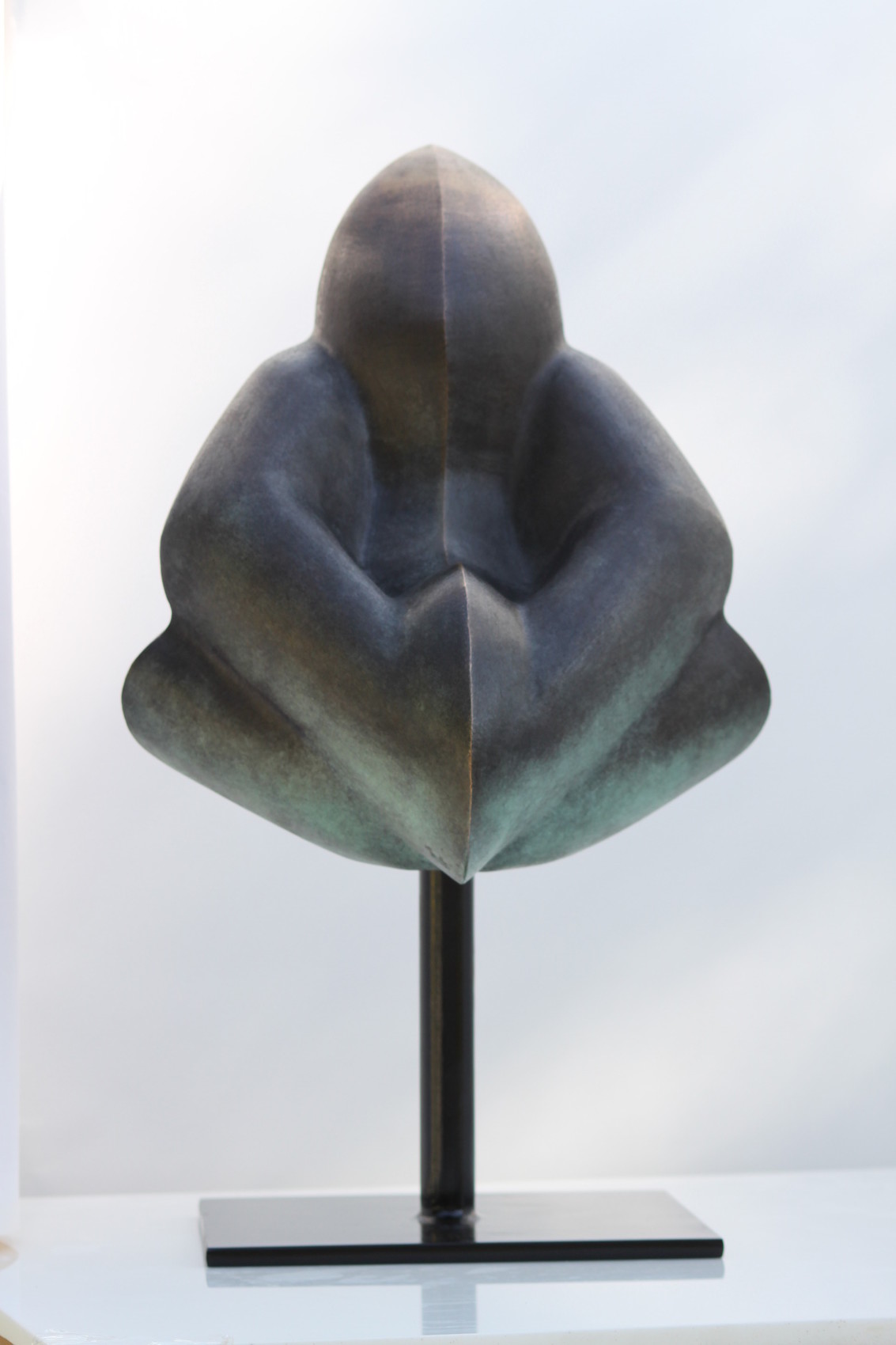 Sculpture levitation bronze