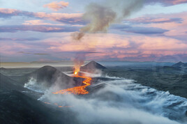 Eruption du volcan Litli-Hrutur ; péninsule de Reykjanes, Islande