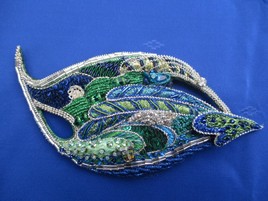 Broche bleue et verte