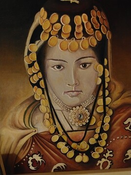 Marocaine en habit traditionnels