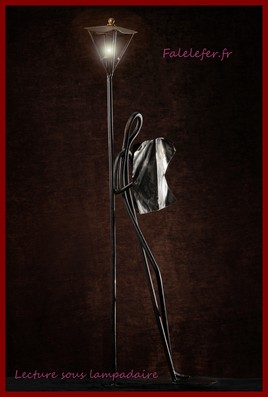 Lecture sous lampadaire