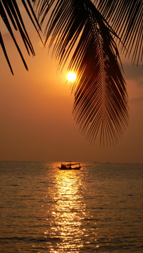 COUCHER DE SOLEIL SUR KHO CHANG-THAILANDE 2007-1