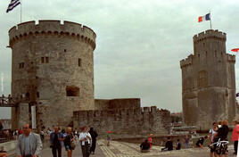Tours-de-l'entrée-du-port-de-La-Rochelle-1998