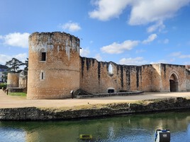 Pic nique dans les douves