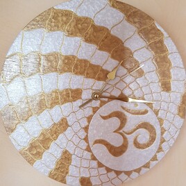 Horloge Aum  "d'Or et de Lumi&egrave;re "