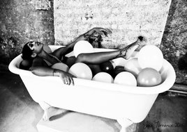 Timeless, Black pearl Joséphine...