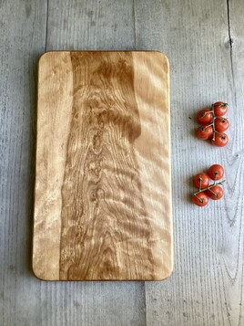 Planche à découper en merisier figuré Planche à découper en merisier figuré