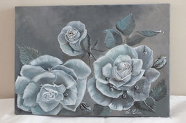 Roses sur fond gris