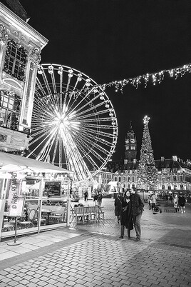 Man&egrave;ge : Au coeur d'une place idyllique