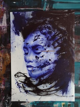 Portrait A4 visage femme au stylo