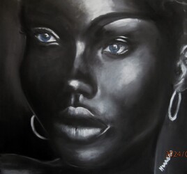 t&ecirc;te en noir et blanc