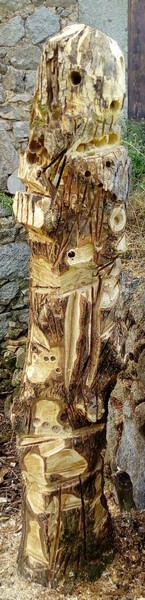 volume sans titre &agrave; la tron&ccedil;onneuse