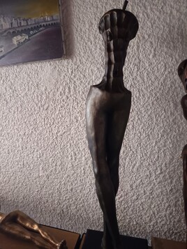 'femme croqu&eacute;e!