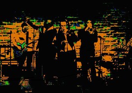 L'immense petit cabaret.