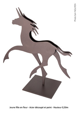 Jeune fille en fleur