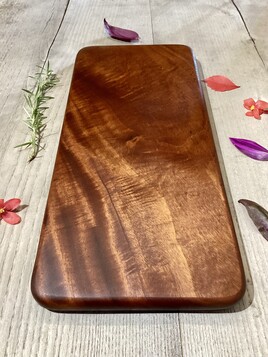 Planche à découper en Acajou figuré