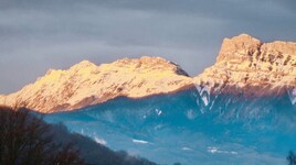 neige &montgne le matin