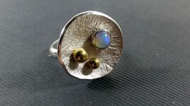 Bague argent r&eacute;ticul&eacute; et opale