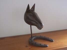 Une Sculpture Nomm&eacute;e Cheval