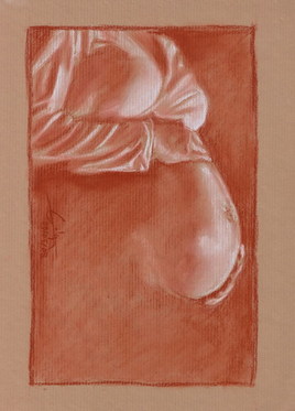 femme enceinte de profil mains sur ventre 090508