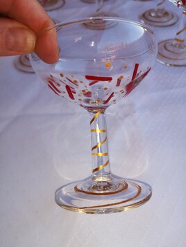 9 coupes à champagne peintes à main levée