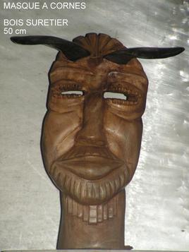 Masque a cornes