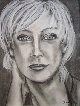 Rebecca Hampton (Plus belle la vie)