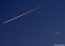 une traînée dans la nuit