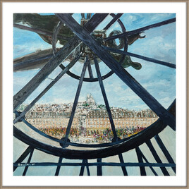 Vue sur la basilique du Sacré-Cœur de Montmartre à travers l'horloge de façade du musée d'Orsay.