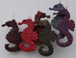 hippocampes sculptures bois peinture au sable 10 cm