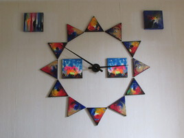 Horloge murale composée de l'ordre cosmique I et II