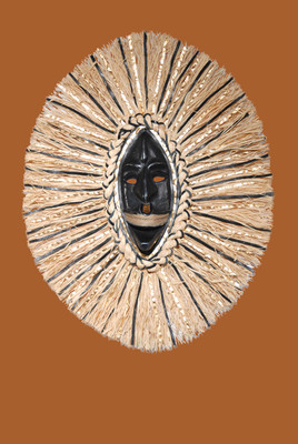 Y&eacute;w&eacute;n&eacute; - Masque Ethnique