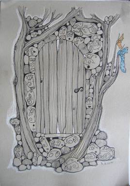 la porte entre les arbres