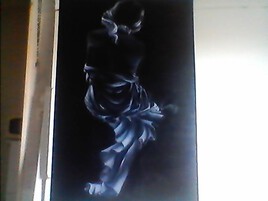 femme drap&eacute;e de dos