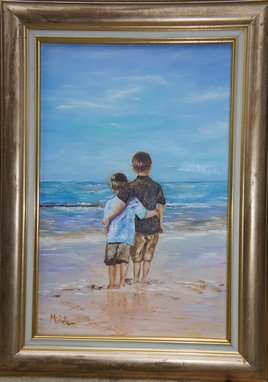 deux enfants au bord de l' océan