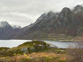MONTAGNE AU DEBUT DE L AUTOMNE