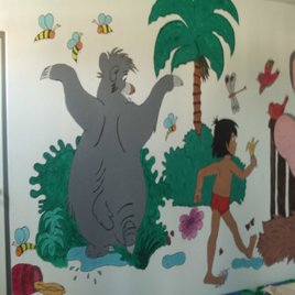 peinture sur mur d'un dortoir d'&eacute;cole