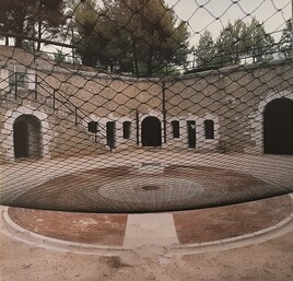 Grave id&eacute;e  1999