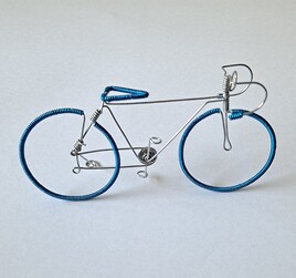 Vélo miniature en métal