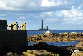 Siloiuhette du phare de Gatteville