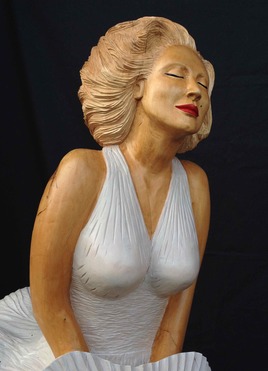 Marylin Attitude, the subway dress